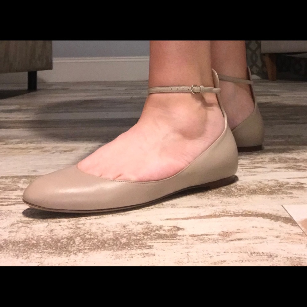 ❌SOLD❌ NIB! Valentino Garavani Ballerina Flat - Picture 2 of 4